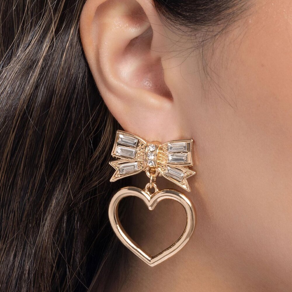 Paparazzi Jewelry Accessories - Matchmaking Model - Gold Earrings - NEW!!